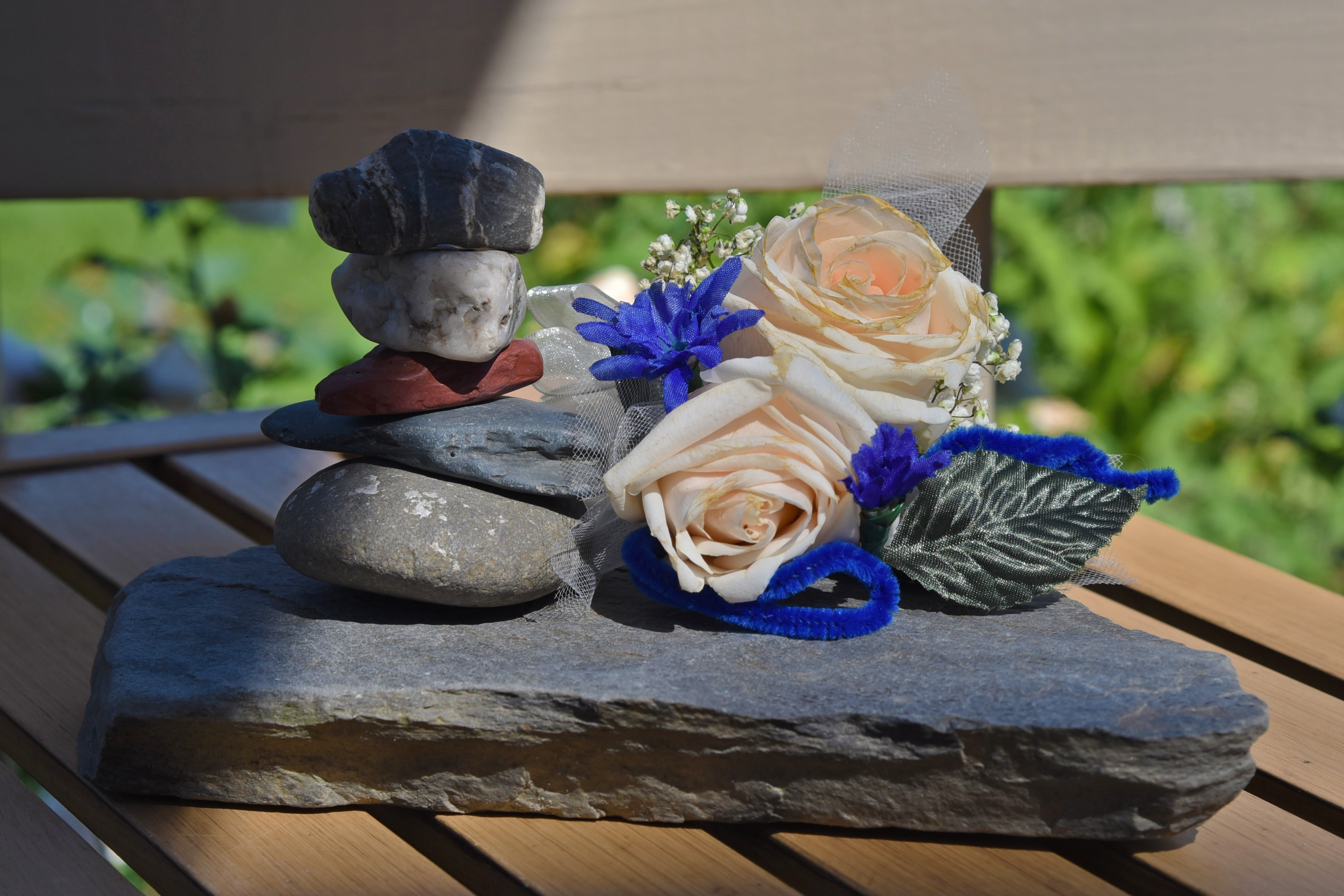 shadowlight-wmc7corsage_2836